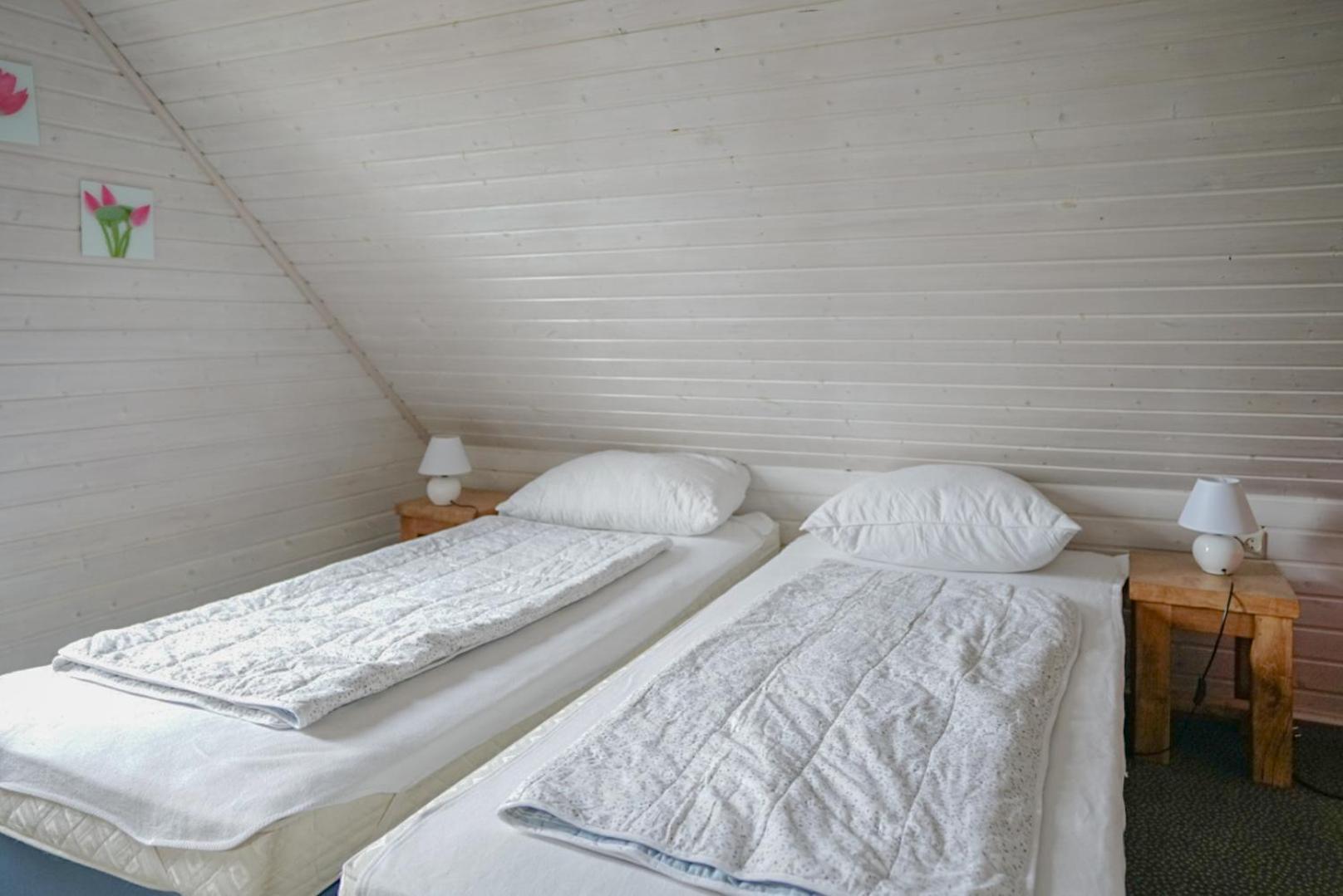 Ferienhaus "Gestiefelter Kater" Am See Im Bergland Kirchheim  Buitenkant foto