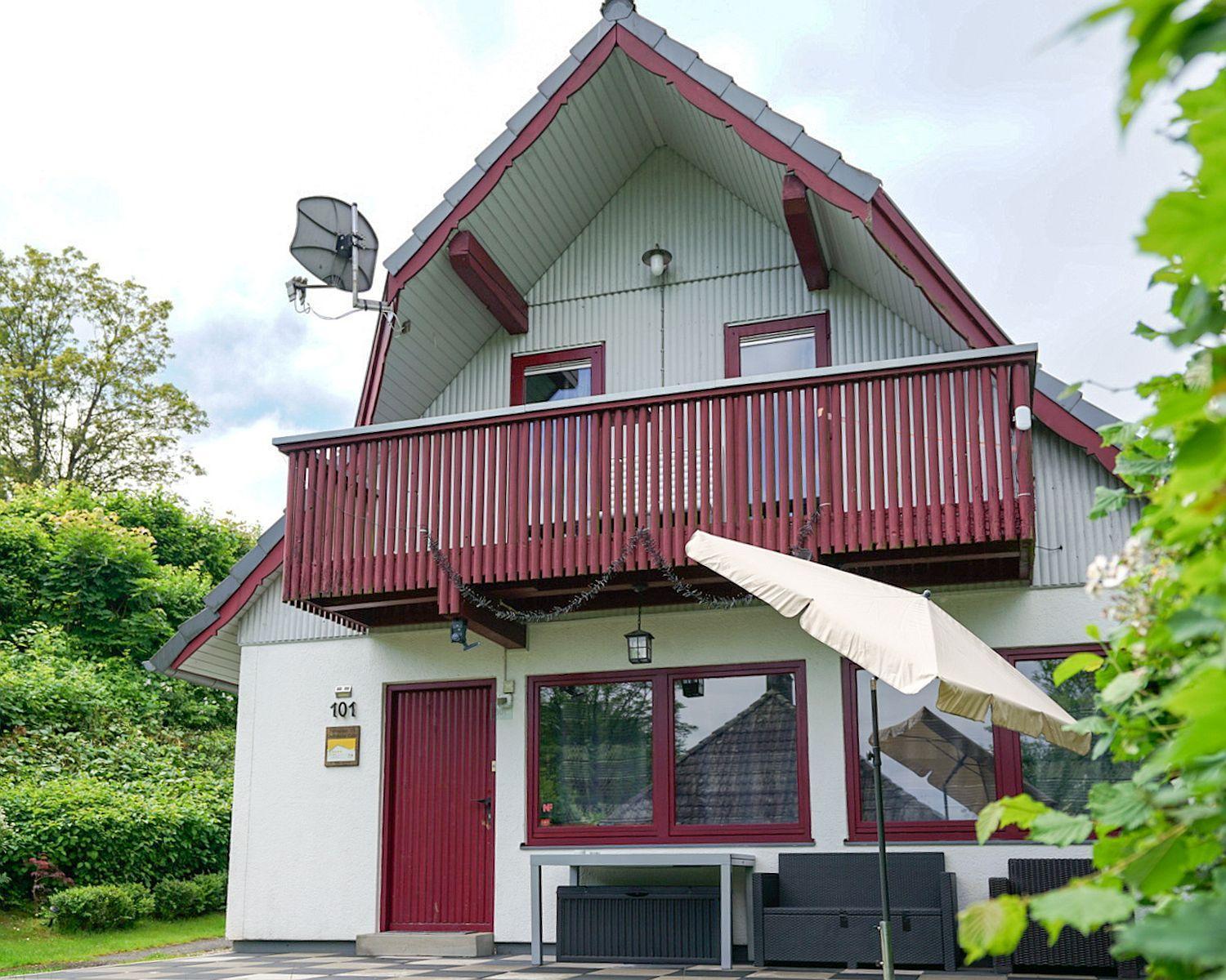 Ferienhaus "Gestiefelter Kater" Am See Im Bergland Kirchheim  Buitenkant foto