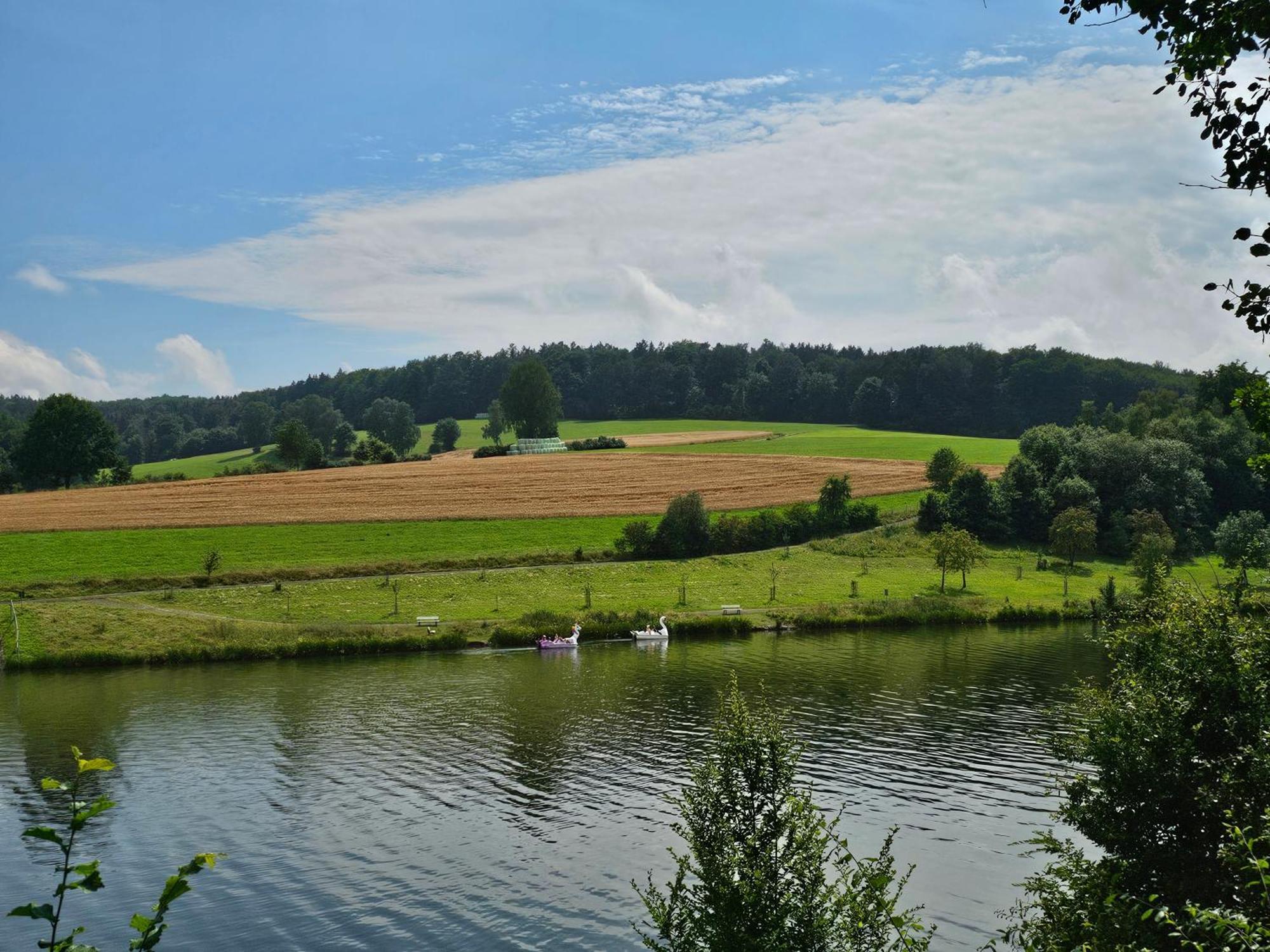 Ferienhaus "Gestiefelter Kater" Am See Im Bergland Kirchheim  Buitenkant foto